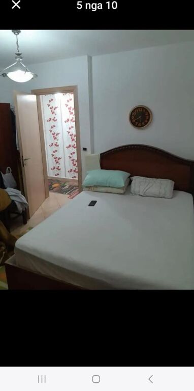 Apartament 1+1, Astir!