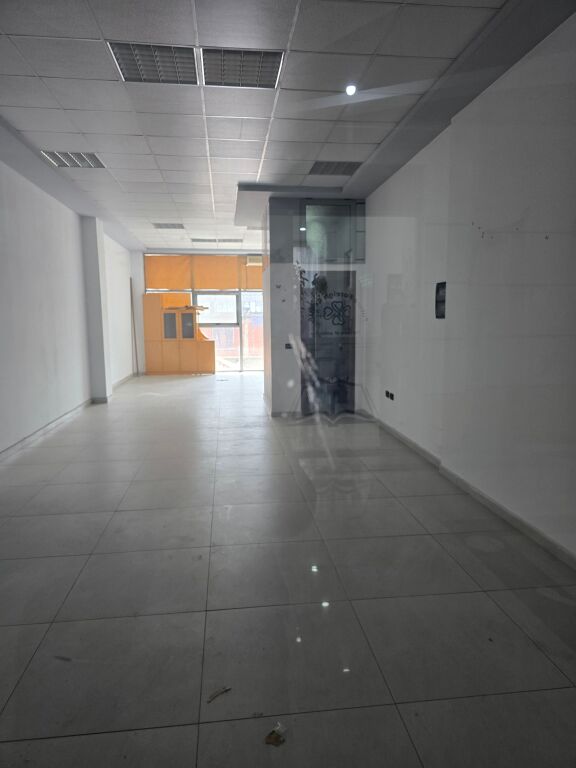 SHOP + GARAGE FOR SALE IN KAMEZ