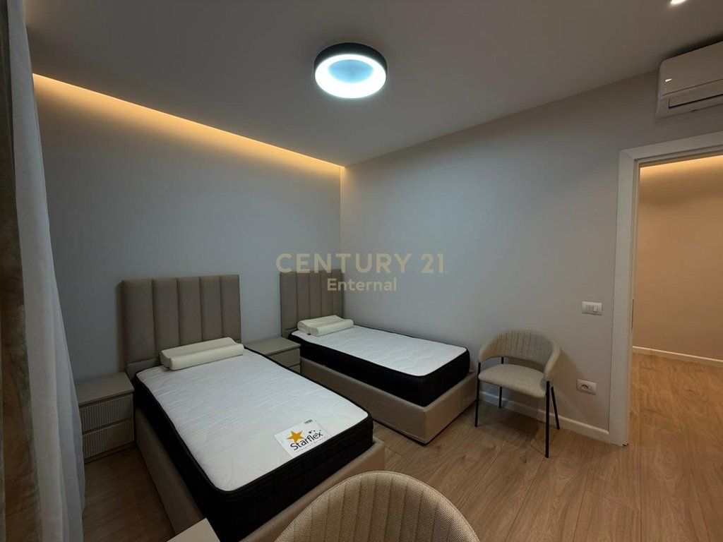 Apartament luksoz 2+1+2 me qira tek Golden Tower, Mine Peza