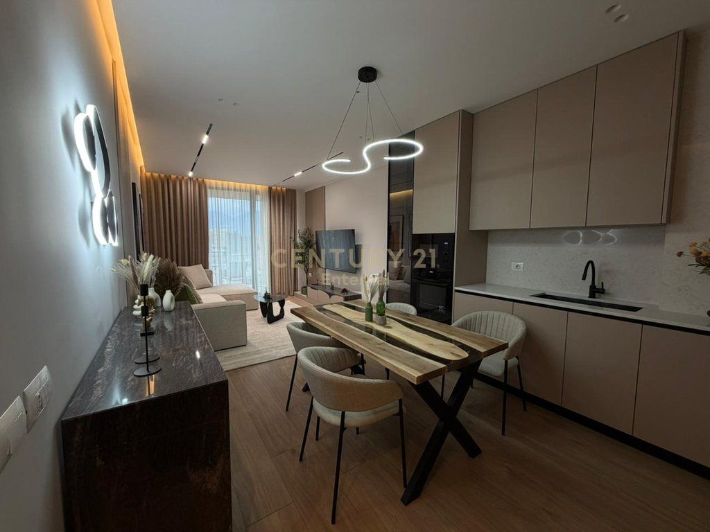 Apartament luksoz 2+1+2 me qira tek Golden Tower, Mine Peza