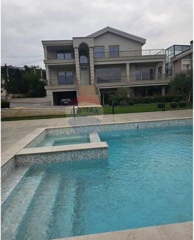 !!!Vilë - Për Qira - Mjull Bathore, Tiranë!!!