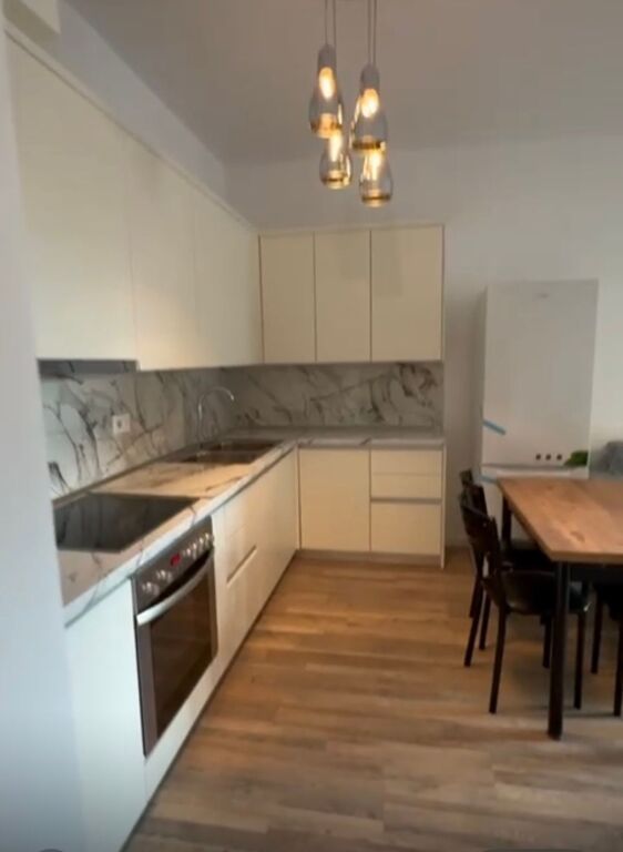 Apartament 1+1 per qira te Fush e Aviacionit