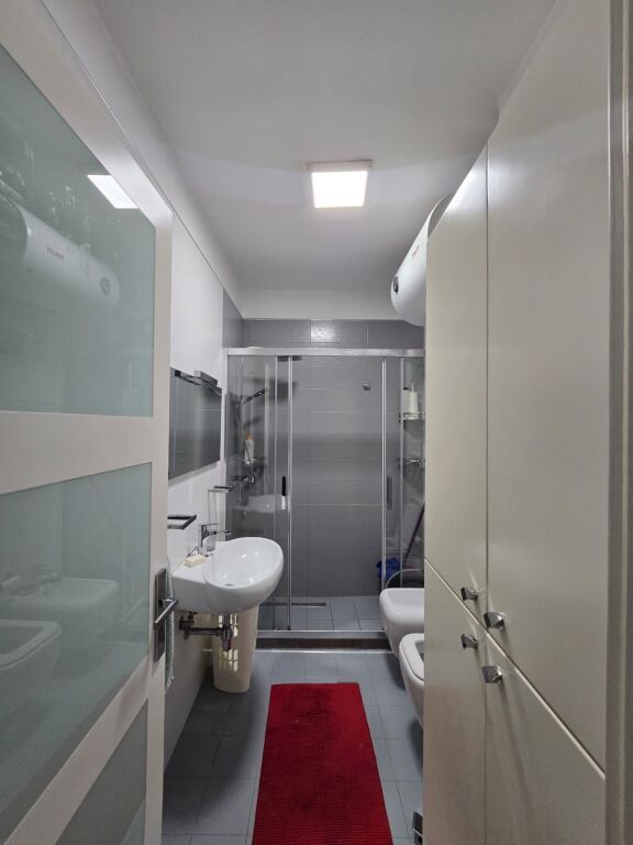 Apartament 2+1 me Qira – Zona "21 Dhjetori"