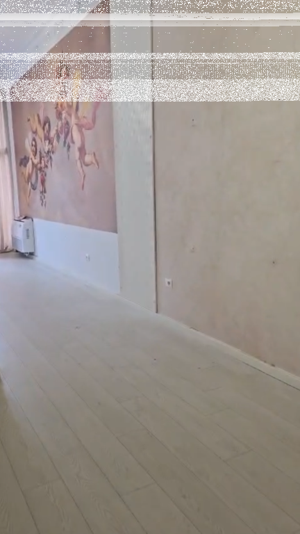 Ambiente Commerciale, Via Kavaja!