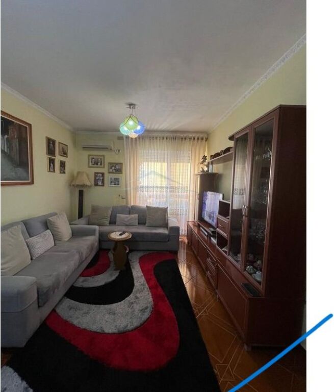 OKAZION, Shitet, Apartament 2+1, Komuna e Parisit, Tirane
