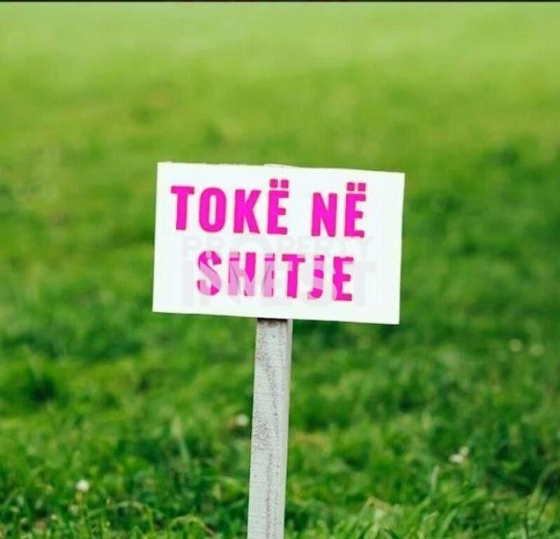 Toke per shitje,Vaqarr