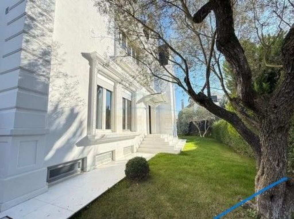 Shitet, Vile 4-kateshe, White House Residence, TEG, Tirane