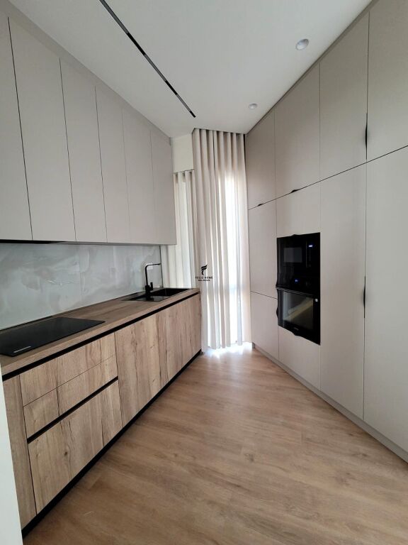 VILE ME QERA 3 KATESHE LIQENI THATE 5.000 EURO FH-66500