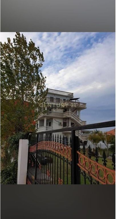 Shitet Ndërtesë 3-Katëshe në Velipojë – Mundësi Ideale Investimi 278,100 €