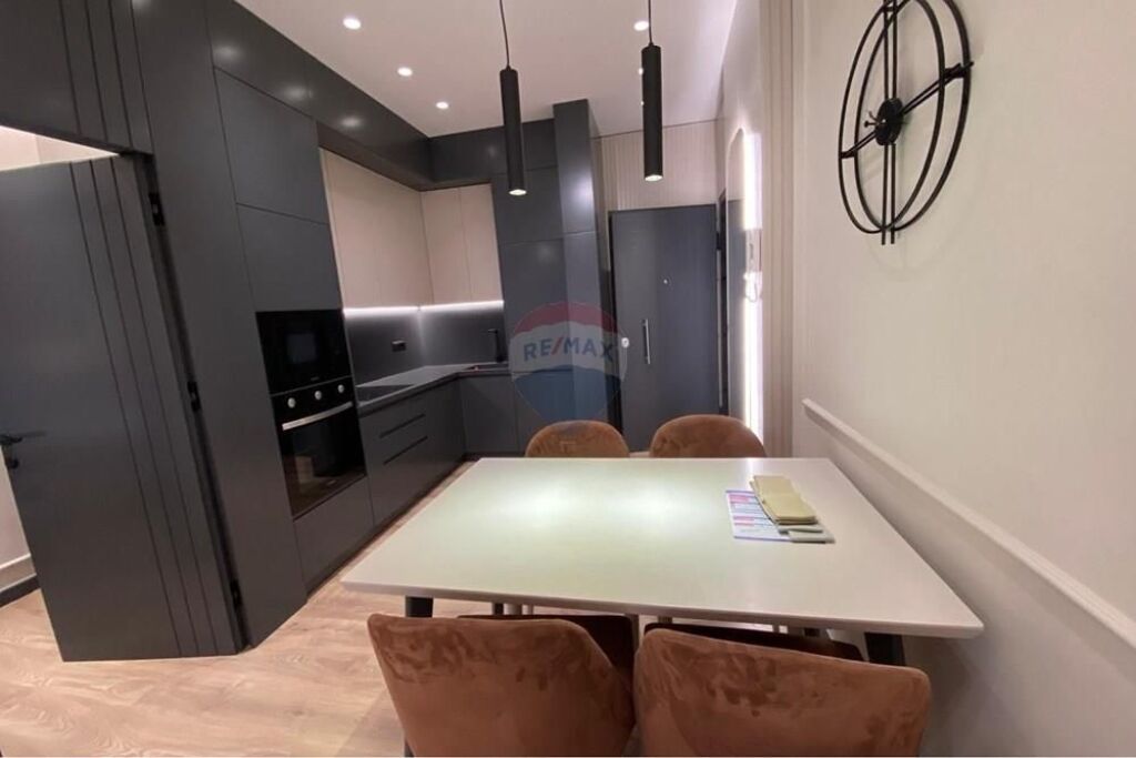 Apartment 1+1 for rent on Kavaja street!