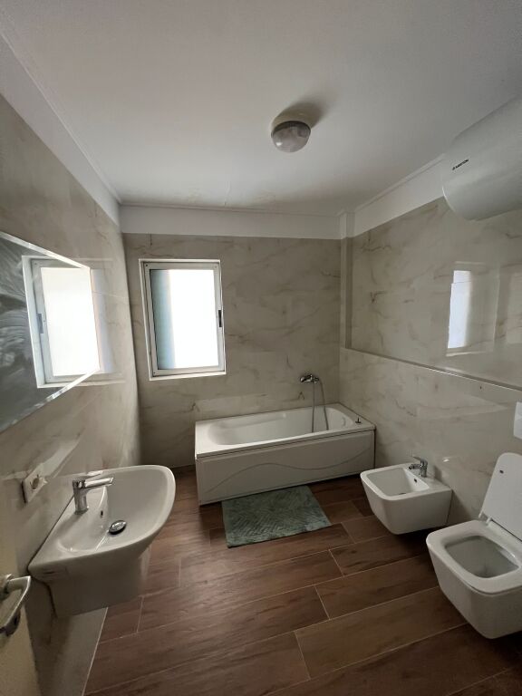 3+1+2+🅿️ for rent on Peti Street