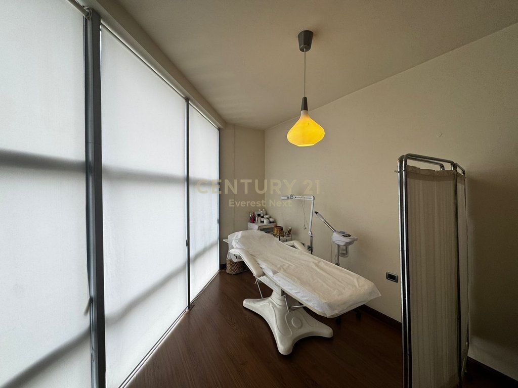 NJËSI SHËRBIMI TE ISH EKSPOZITA