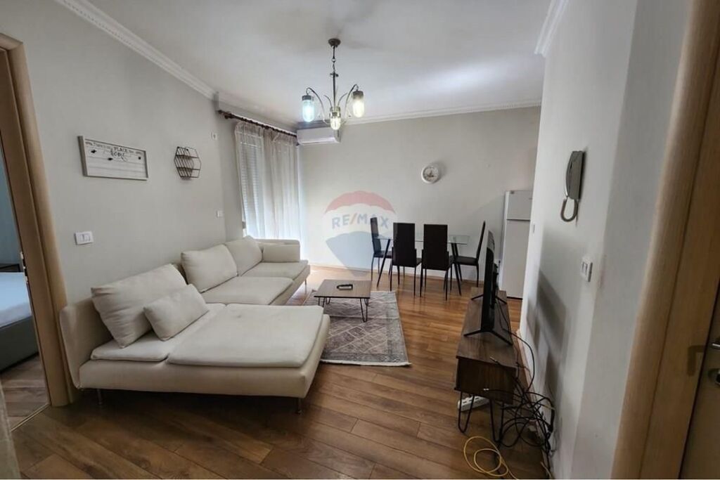 Apartament 1+1 per qira te Kompleksi AnA!