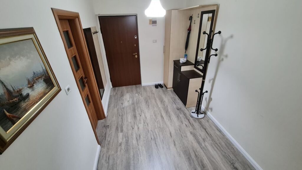 Shitet Apartament 1+1  Medrese   