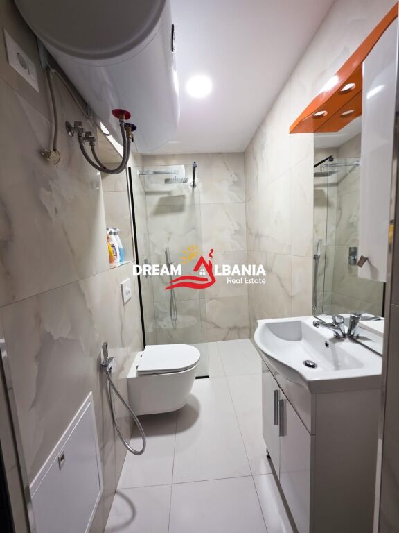 For rent apartment 4+1+2 on Durres street near Qemal Stafa high school (ID 4239090)