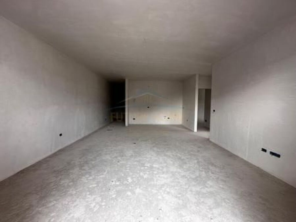 For sale, Apartment 3+1+2, Paskuqan