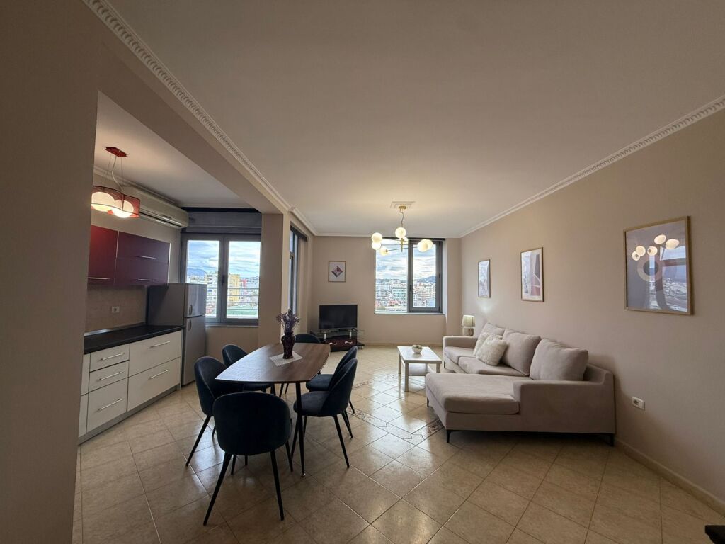 Appartamento 2+1 in affitto Centro vicino a Toptani Center a Tirana