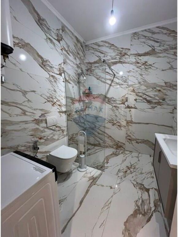 APARTAMENT 1+1 PER SHITJE TEK GALERIA ROMA!