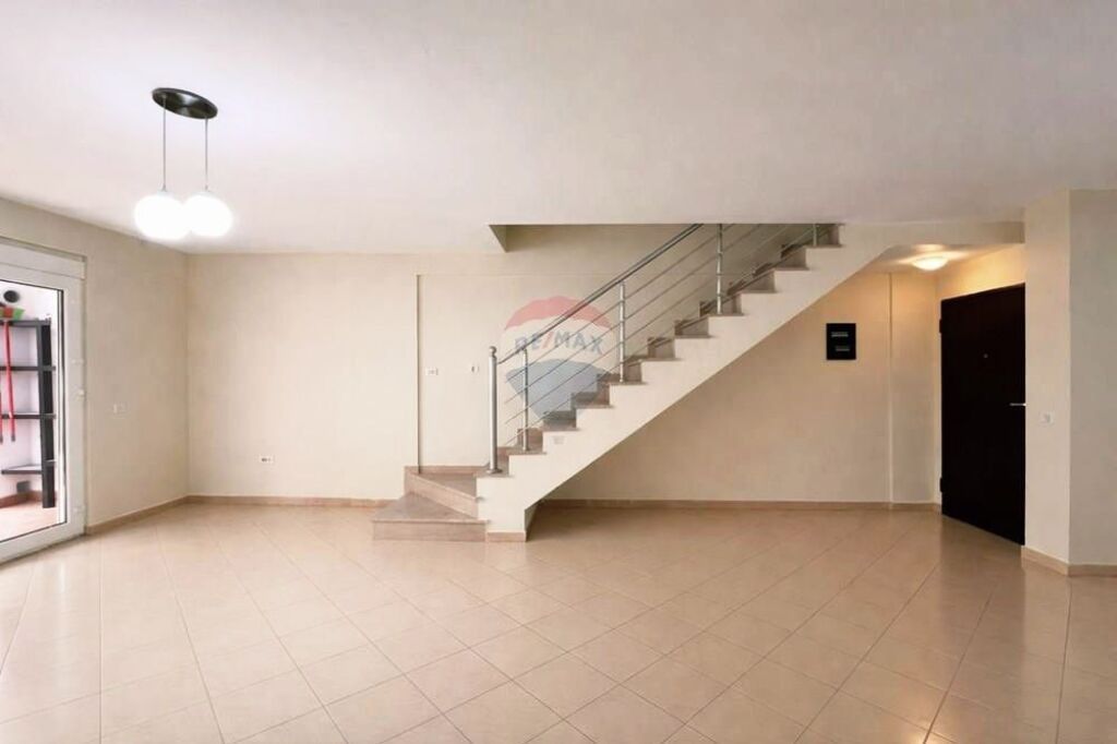 Duplex(3+1+2+verad)in vendita a Kodra DIELLIT 1