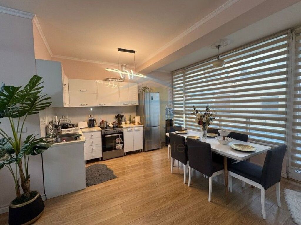 In vendita, Appartamento 3+1+2, Kodra e Diellit