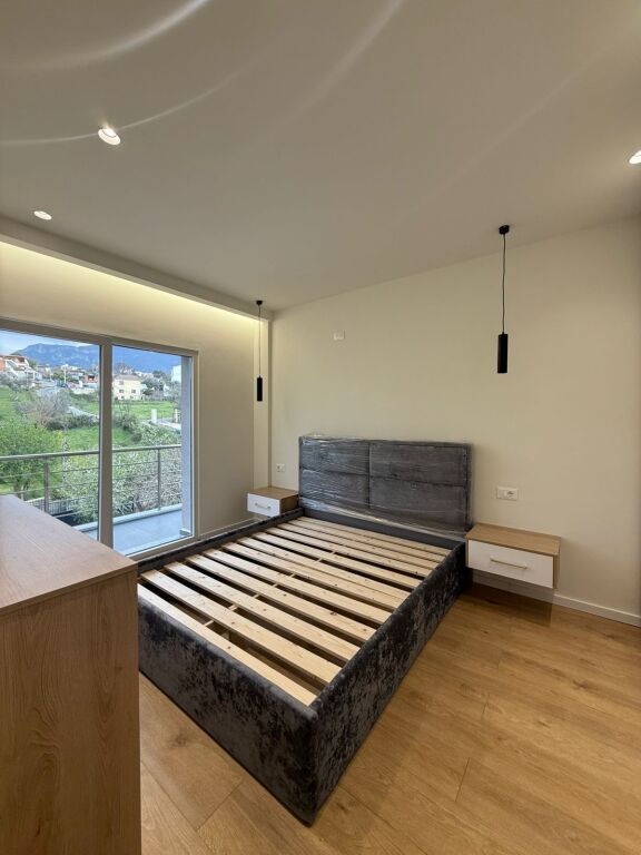 Apartament 1+1, Babrru!