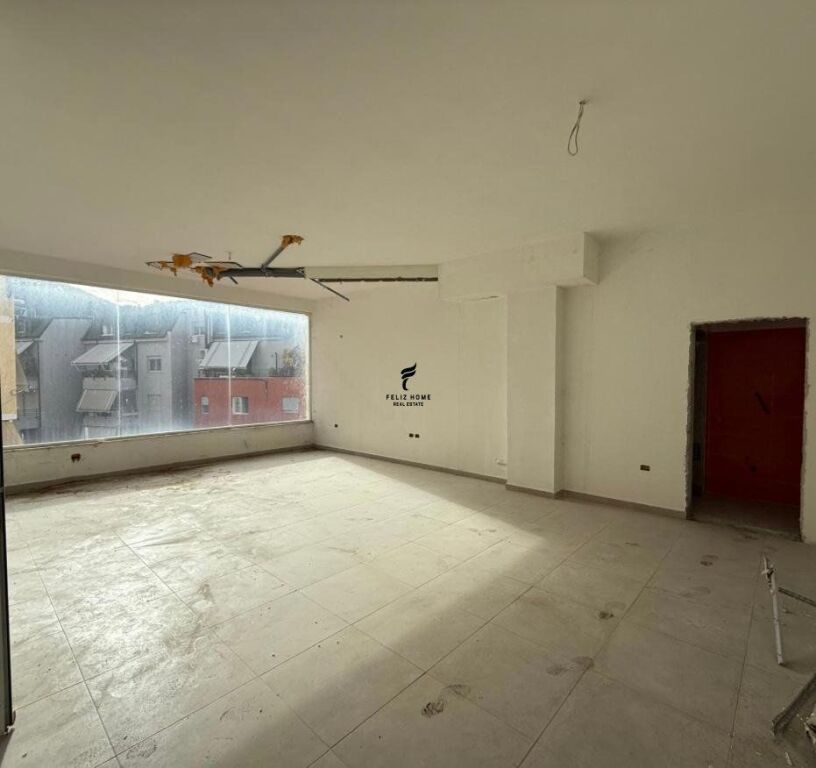 VENDESI APPARTAMENTO 2+1 LAGO ASCIUTTO 142.000 EURO FH-66585