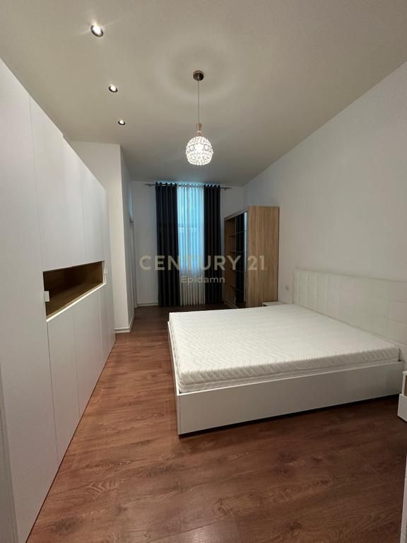 JEPET ME QIRA APARTAMENT 2+1+2 TEK VOLLGA NE DURRES