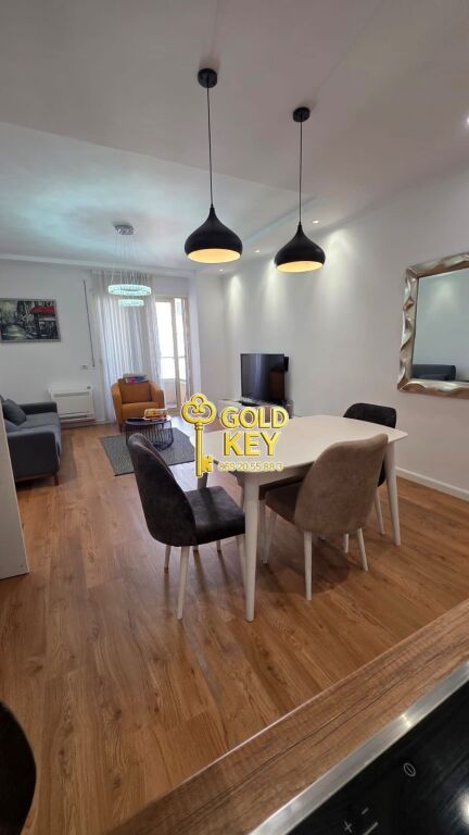 🌊 Shitet Apartament 1+1 me Pamje Deti Rruga e Portit, Durrës