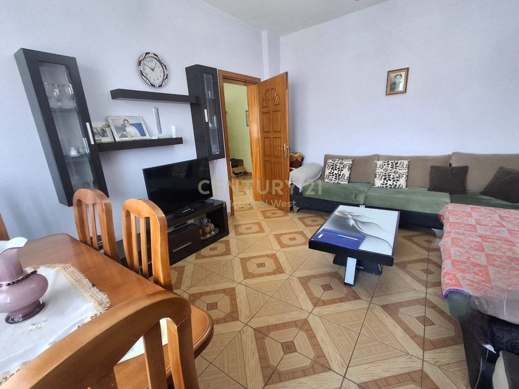 Shitet apartament 2+1, Don Bosko, përballë Gjykatës Administrative! MUNDESI SHITJE ME KREDI-130.000 EURO!