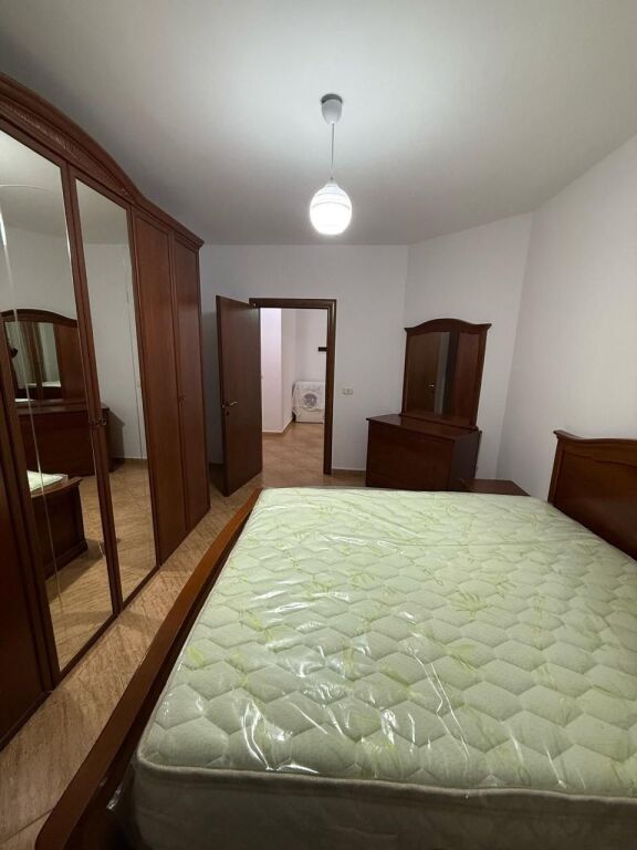 Appartamento 2+1 in affitto a Komuna Parisit