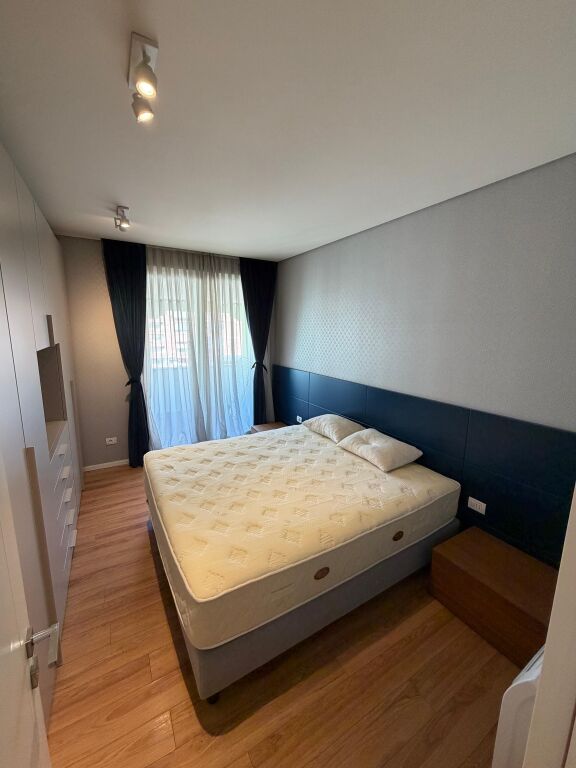 Apartament 2+1+Parking per qira tek Rruga Bardhyl.