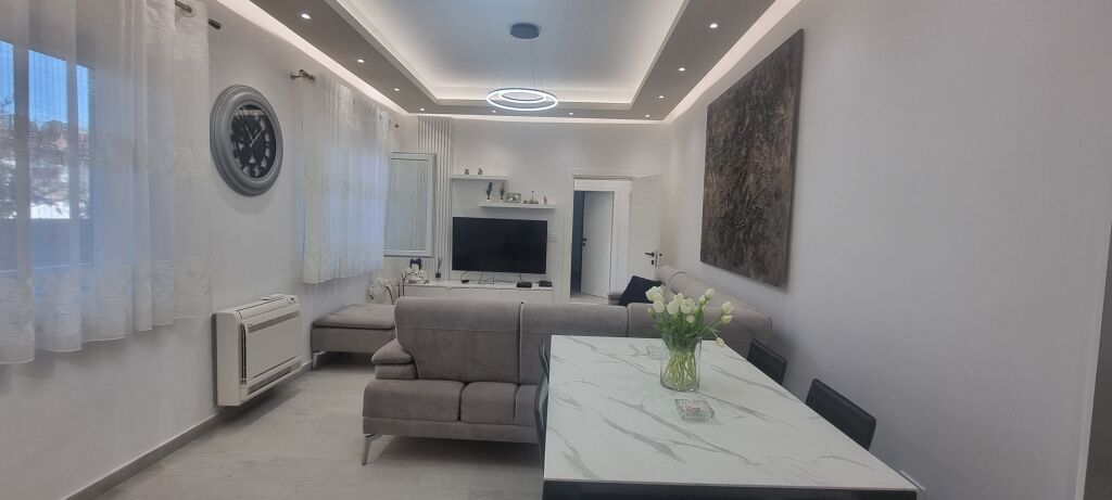 EKSKLUZIVE- Vilë 2-Katëshe për Shitje në Yrshek! 290,000 € Sip. Totale  374m2