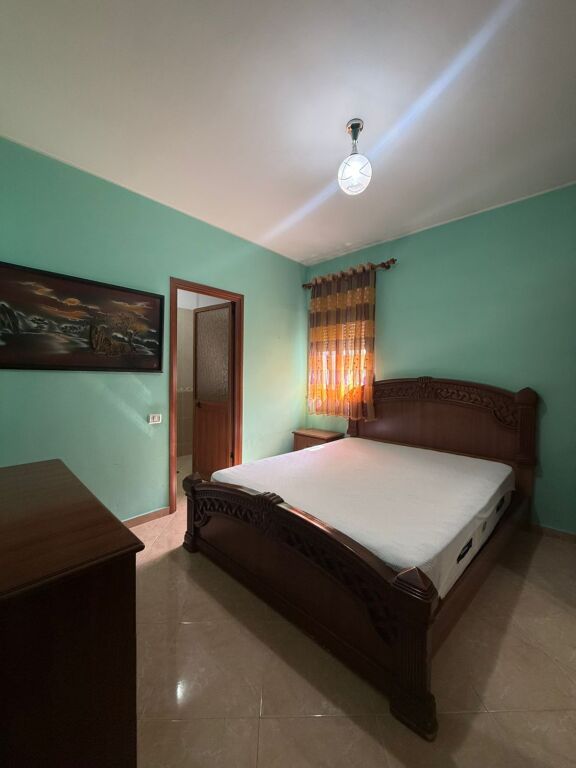 Apartament 2+1, Astir!