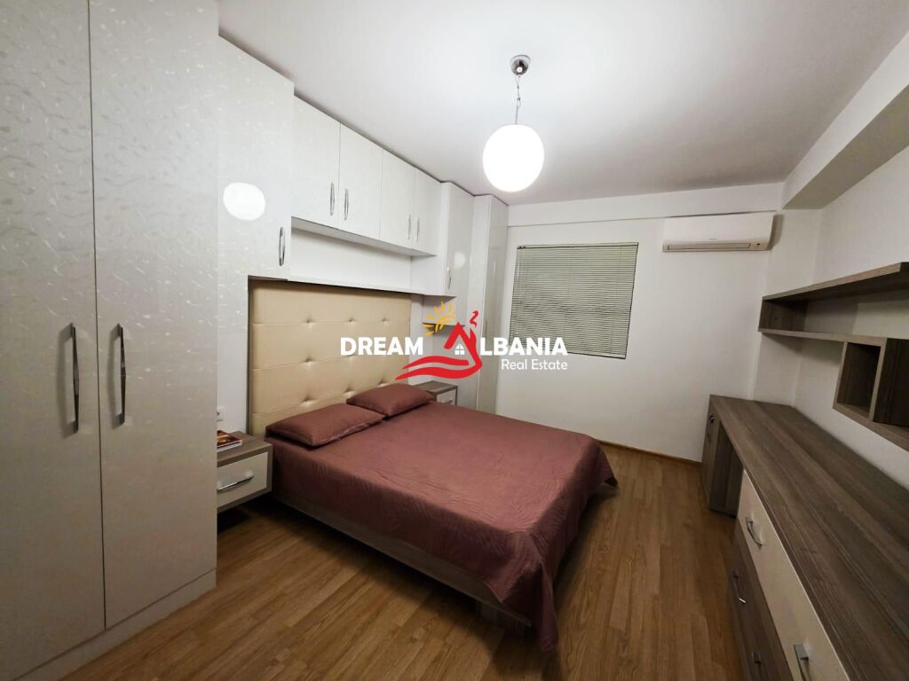 For rent apartment 4+1+2 on Durres street near Qemal Stafa high school (ID 4239090)