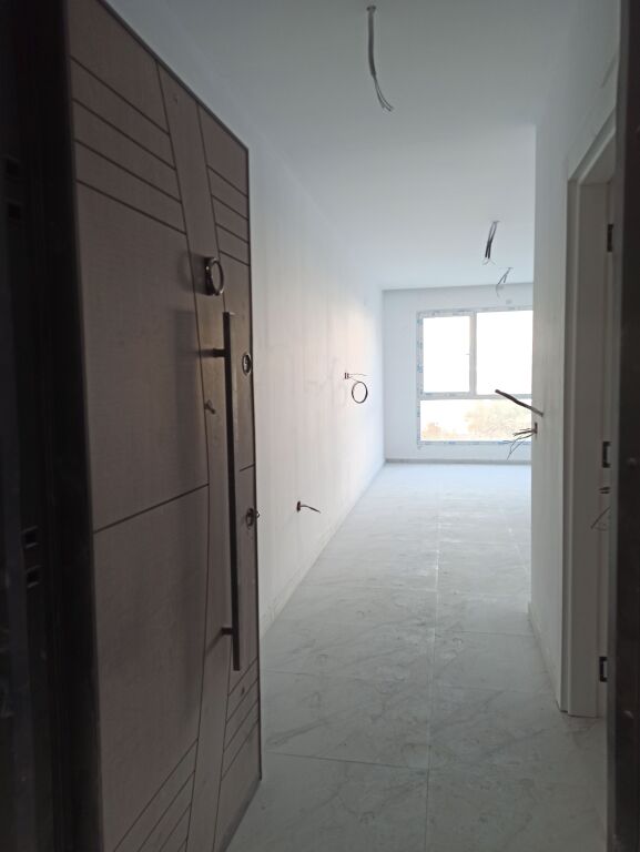 Shitet Studio në Golem 300m nga deti