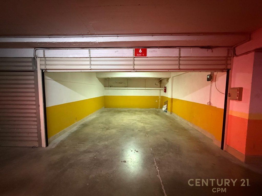 OFFICE FOR RENT AT GARDA  POSTE PARKING