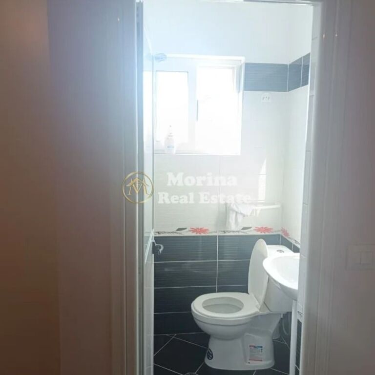 Vendita | Villa 8 + 1 | Durazzo | 630000 €