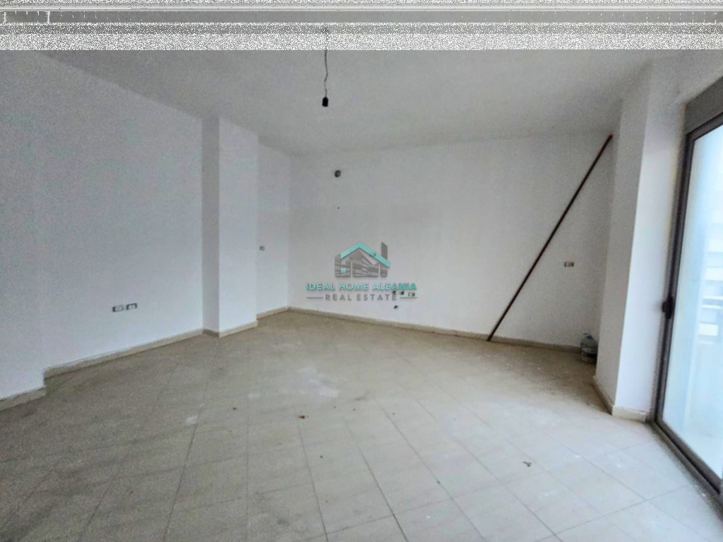 Apartament 1+1 për Shitje – Pranë Zonës së Ambulancës, Vlore.