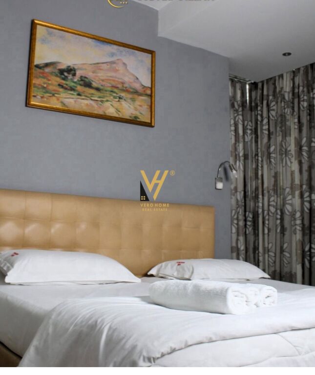 HOTEL FOR RENT ON DRITAN HOXHA STREET 500,000 LEKE