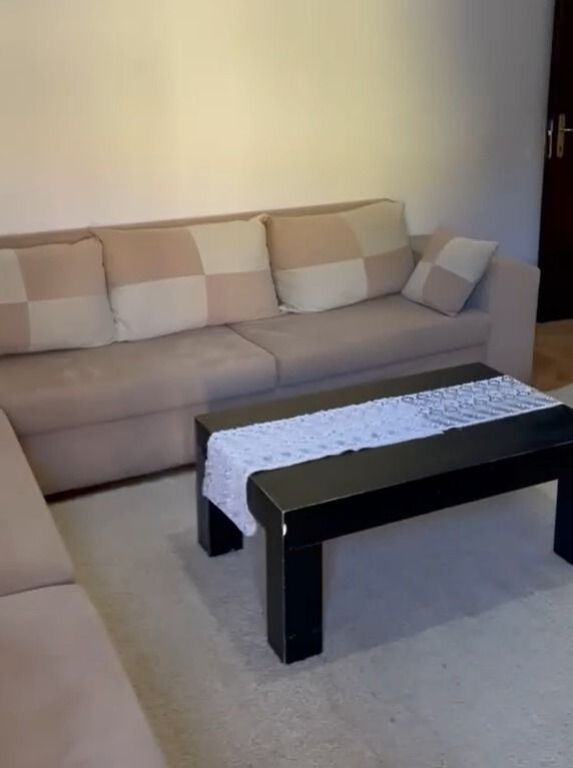 Selitë e vogël (vicino al mercato alimentare) - Appartamento 2+1 in affitto !