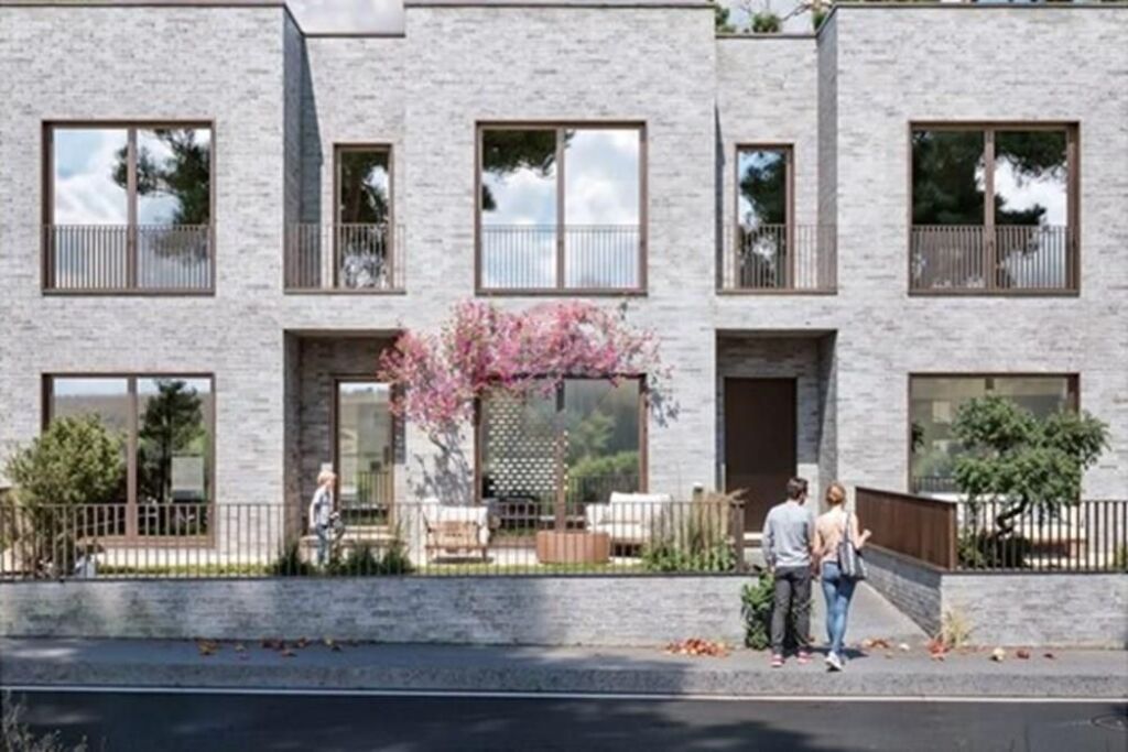 Vile me pishine ne shitje, Park Houses!