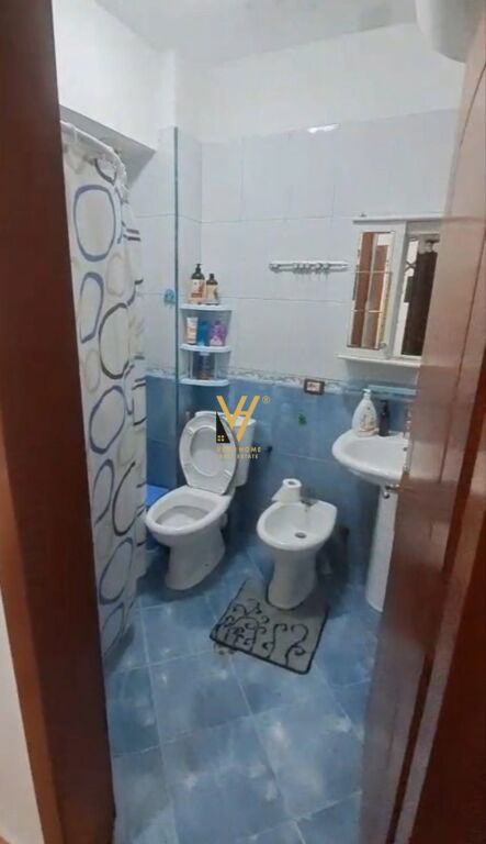 JEPET APARTAMENT 2+1+BLK ME QERA NE YZBERISHT 38.000 LEKE