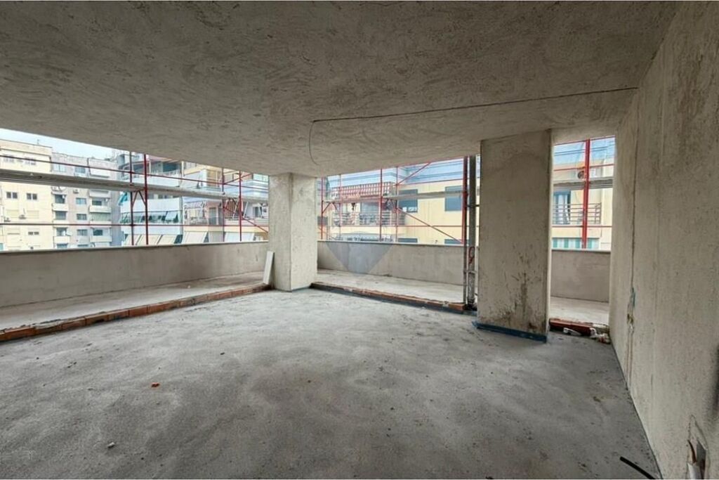 Duplex for sale at White Tower !