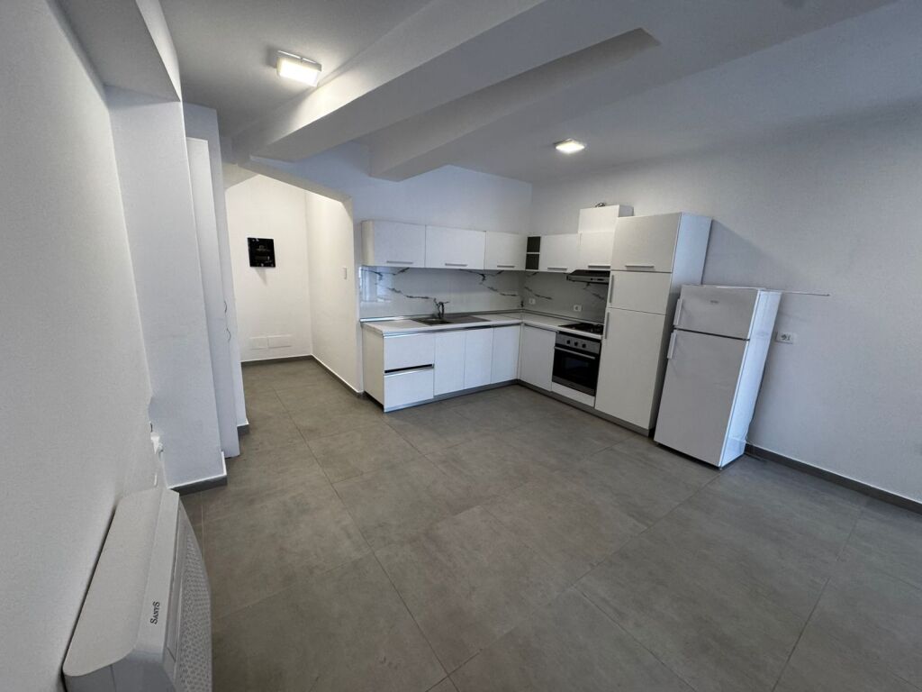 🏡 Apartament 2+1 për shitje – Rezidenca Kodra e Diellit 1