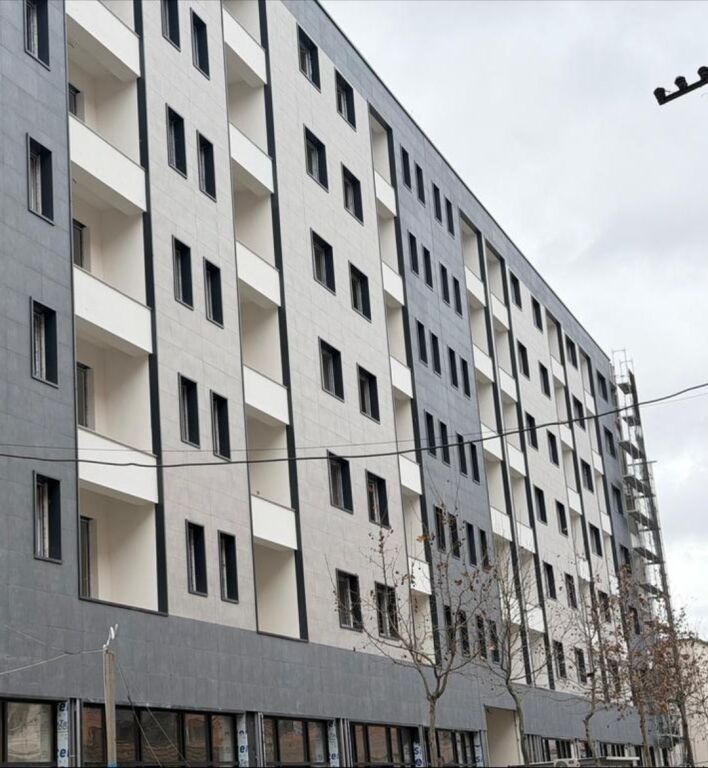 Paskuqan, we sell a 1+1 apartment in a strategic position 105,000 € Total area 70m2