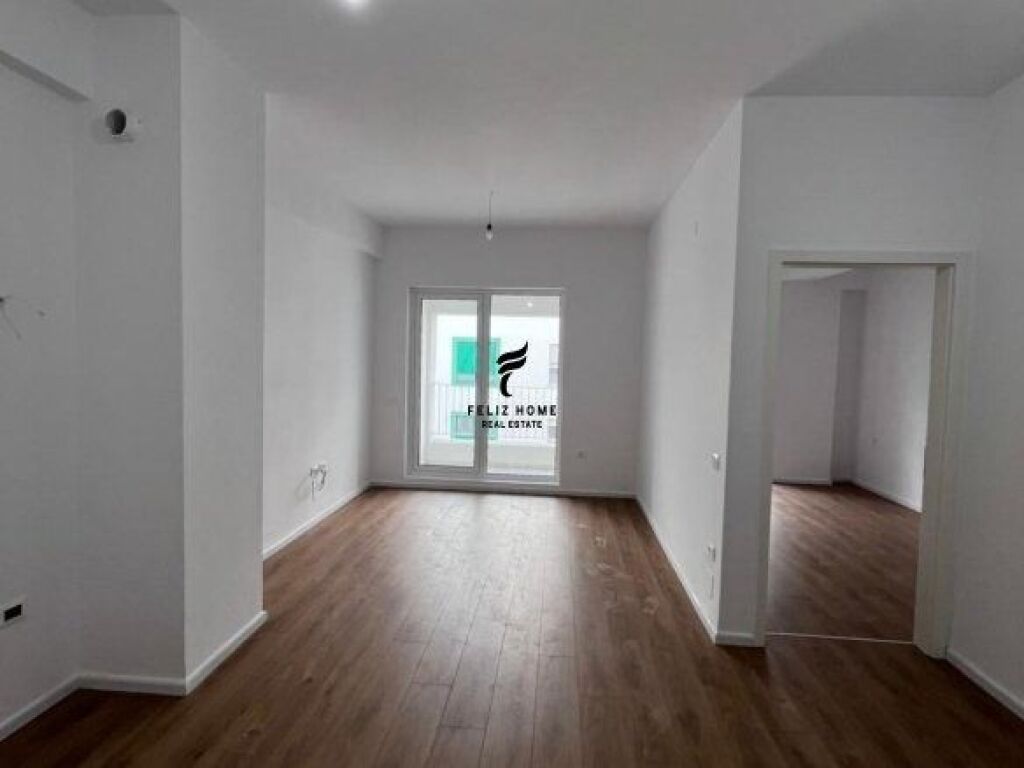 SHITET APARTAMENT 1+1 ALI DEMI 11.000.000 LEKE FH-66379