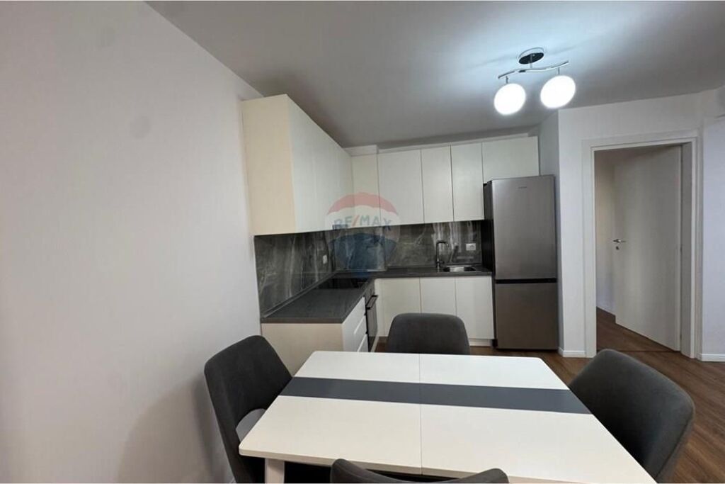 🏡 Shitet Apartament 2+1+2 + parkim– Rruga e Elbasanit, Tiranë