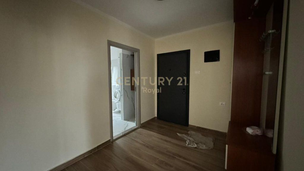 Appartamento 2+1 in vendita a Allias, di fronte alla Stazione di Polizia n. 4, Tirana - 105.000€ | 75,7 m²-105.000 EURO!