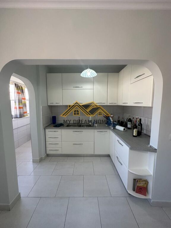 JEPET APARTAMENT1+1 ME QIRA PRAN SHKOLLA QEMAL MICI, DURRES!