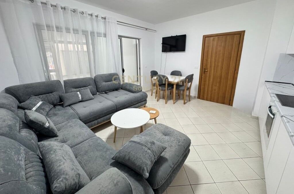ASTIR, APARTAMENT 1+1 PER QIRA